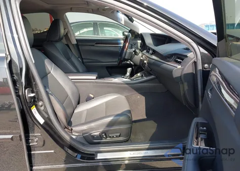 2018 Lexus Es 300H из США, поврежденный, VIN JTHBW1GG7J2170201